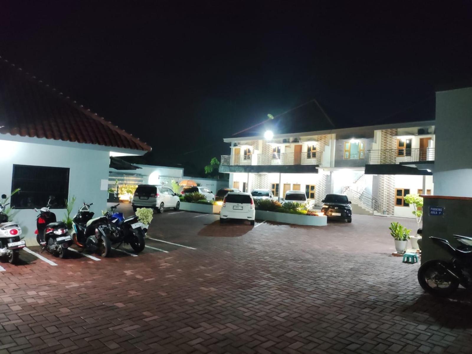 Hotel Cibening Purwakarta Exterior foto