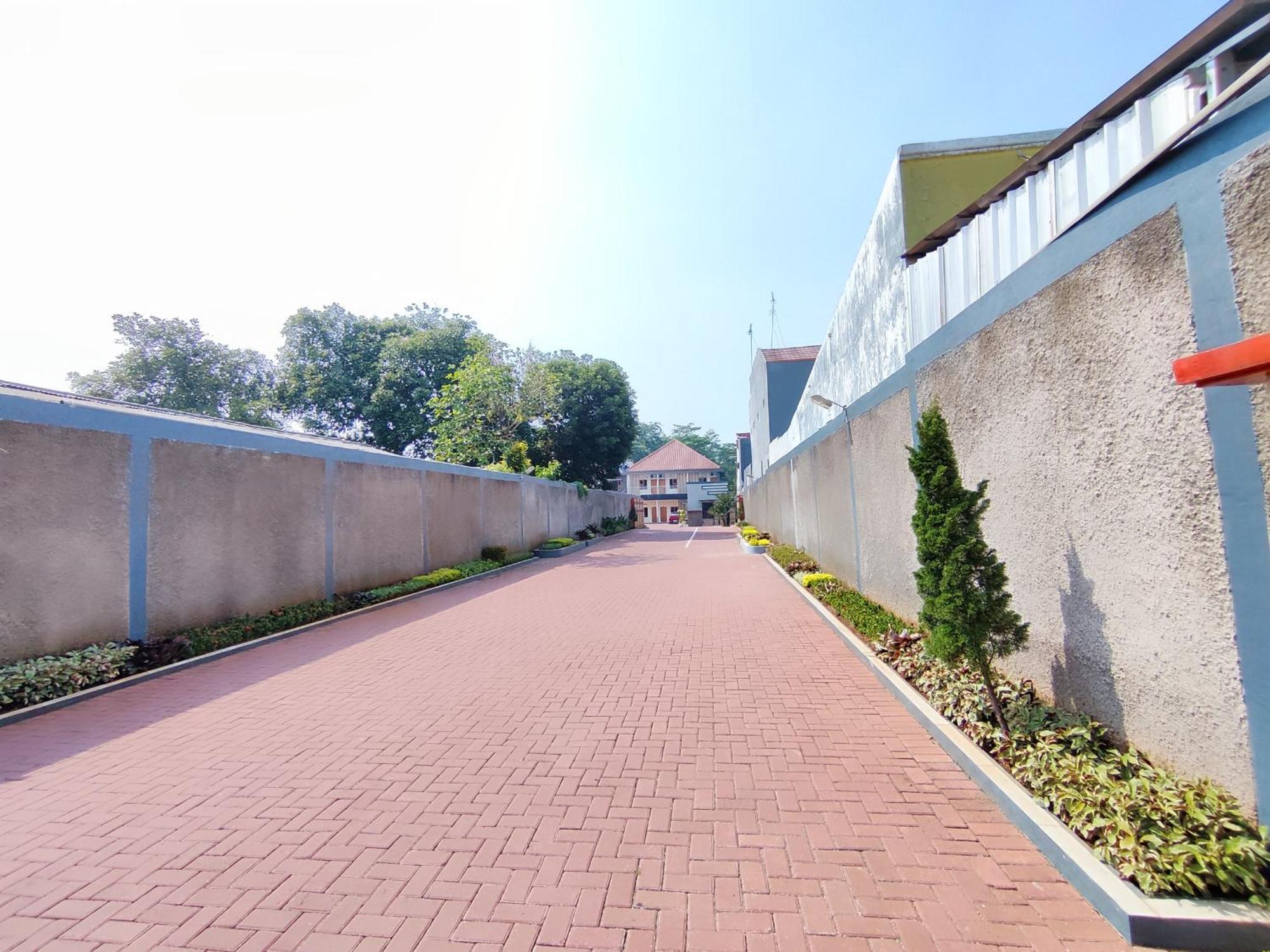 Hotel Cibening Purwakarta Exterior foto