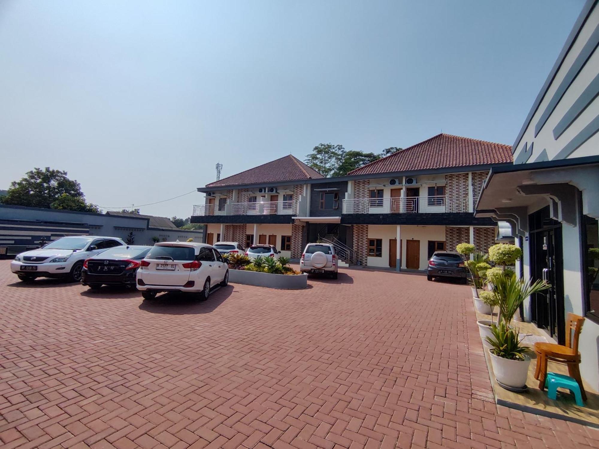 Hotel Cibening Purwakarta Exterior foto