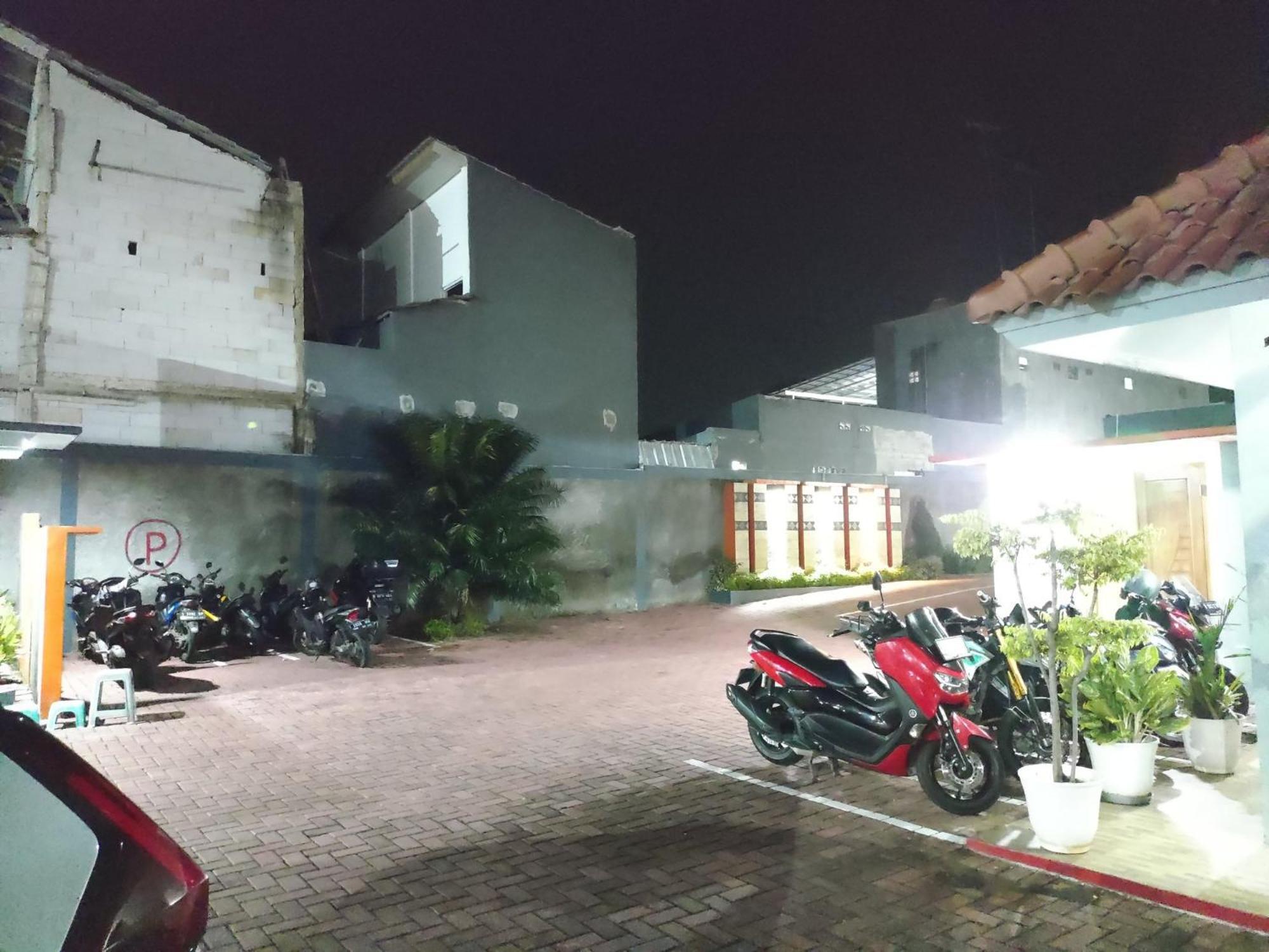 Hotel Cibening Purwakarta Exterior foto
