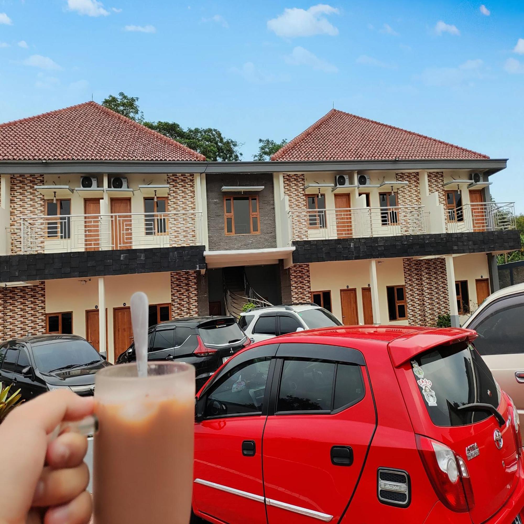 Hotel Cibening Purwakarta Exterior foto