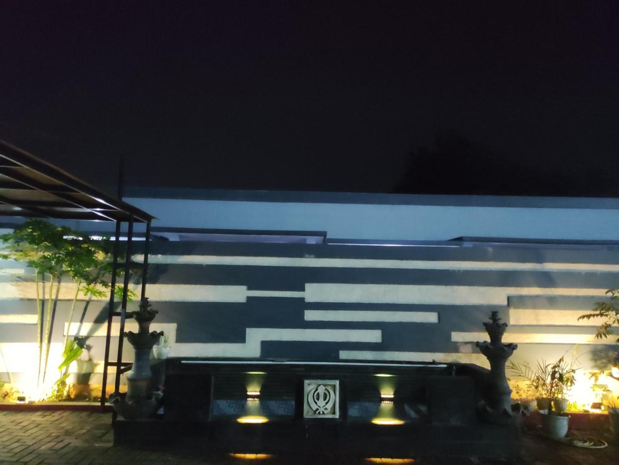 Hotel Cibening Purwakarta Exterior foto